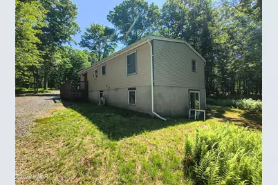 106 Pine Place, Hawley, PA 18428 - Photo 10