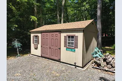 106 Pine Place, Hawley, PA 18428 - Photo 4