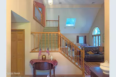 147 N Evergreen Drive, Greentown, PA 18426 - Photo 4
