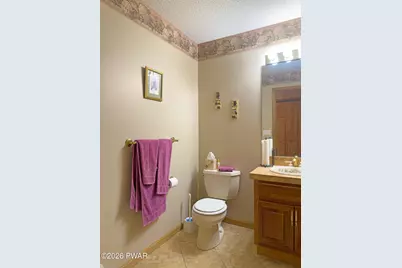 147 N Evergreen Drive, Greentown, PA 18426 - Photo 54