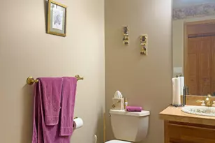 147 N Evergreen Dr, Greentown, PA 18426 - Photo 54