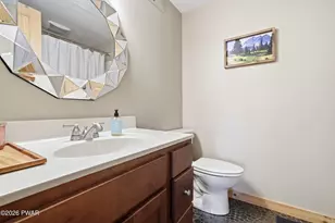 262 Laurel Ln, Greentown, PA 18426 - Photo 38