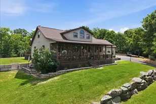 147 Minkon Dr, Cresco, PA 18326 - Photo 4