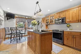 147 Minkon Dr, Cresco, PA 18326 - Photo 12