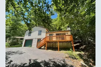 128 St Andrews Drive, Bushkill, PA 18324 - Photo 1