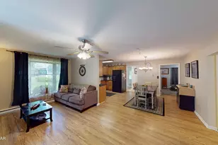 327 Rock Oak Rd, Dingmans Ferry, PA 18328 - Photo 4