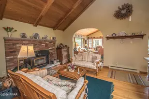 48 Sheridan Rd, Hawley, PA 18428 - Photo 12