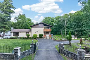 162 Doolan Rd, Dingmans Ferry, PA 18328 - Photo 2