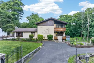 162 Doolan Rd, Dingmans Ferry, PA 18328 - Photo 2
