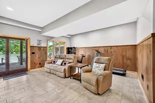 151 N Eastwood Dr, Greentown, PA 18426 - Photo 48
