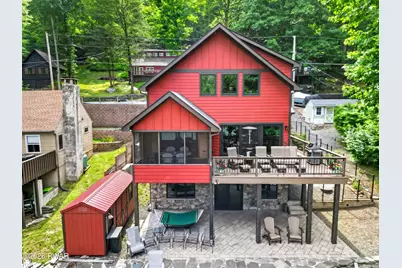 151 N Eastwood Drive, Greentown, PA 18426 - Photo 2