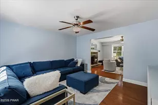 1212 N Whittaker Dr, Bushkill, PA 18324 - Photo 12