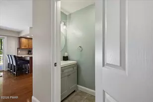 1212 N Whittaker Dr, Bushkill, PA 18324 - Photo 14