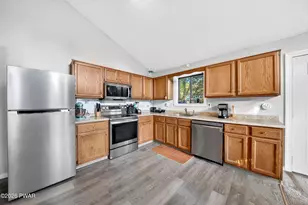 2217 High Point Dr, Lake Ariel, PA 18436 - Photo 14