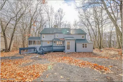123 Banbury Drive, Bushkill, PA 18324 - Photo 1