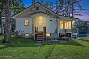 618 1st St, Hawley, PA 18428 - Photo 6