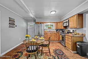 618 1st St, Hawley, PA 18428 - Photo 8