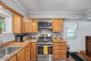 618 1st St, Hawley, PA 18428 - Photo 12