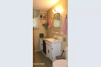 224 Willow Lane, Greentown, PA 18426 - Photo 8