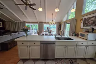 111 Waterview Dr, Lords Valley, PA 18428 - Photo 10