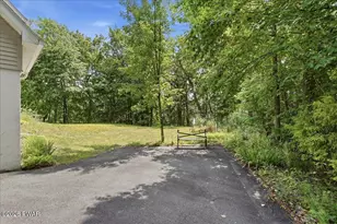 111 Mill Ridge, Milford, PA 18337 - Photo 32