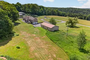 196 Lake Paupack Rd, Greentown, PA 18426 - Photo 74