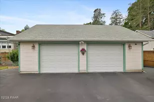 206 W Ann St, Milford, PA 18337 - Photo 78