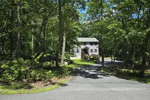 102 Bobwood Ln, Milford, PA 18337 - Photo 4