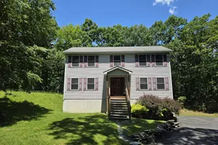 102 Bobwood Ln, Milford, PA 18337 - Photo 4