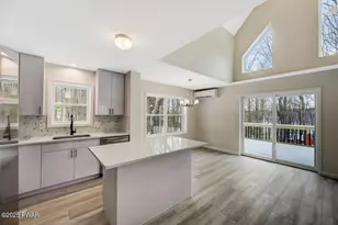 578 Lakeview Dr E, Lake Ariel, PA 18436 - Photo 18