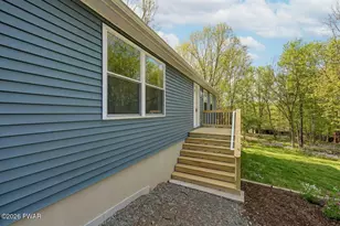 578 Lakeview Dr E, Lake Ariel, PA 18436 - Photo 76