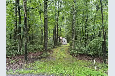 930 Rt 390 #19C201, Greentown, PA 18426 - Photo 26