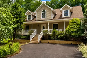 117 Cypress Ln, Greentown, PA 18426 - Photo 2