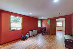 106 Bee Hollow Rd, Shohola, PA 18458 - Photo 14