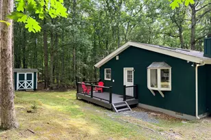 117 Hackney Ct, Milford, PA 18337 - Photo 2