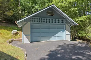 103 N Redwood Dr, Greentown, PA 18426 - Photo 44