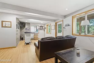 103 N Redwood Dr, Greentown, PA 18426 - Photo 26