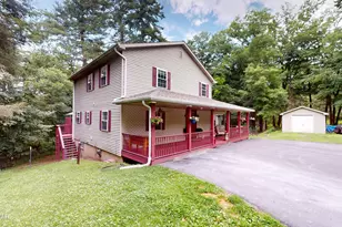 109 Squaw Hollow Trail, Dingmans Ferry, PA 18328 - Photo 40