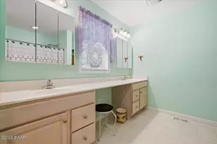 804 Waxwing Ct, Hawley, PA 18428 - Photo 20