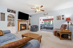 804 Waxwing Ct, Hawley, PA 18428 - Photo 4