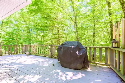 112 Heavenly Valley Drive, Tafton, PA 18464 - Photo 6
