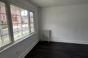 28 Manhattan St, Ashley, PA 18706 - Photo 8