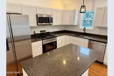 199 Fox Road, Dingmans Ferry, PA 18328 - Photo 4