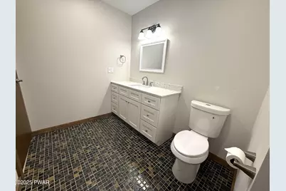 307 Main Avenue #2nd Floor, Hawley, PA 18428 - Photo 16
