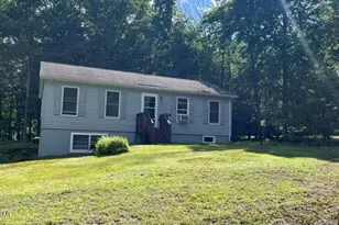 141 Piute Rd, Shohola, PA 18458 - Photo 2