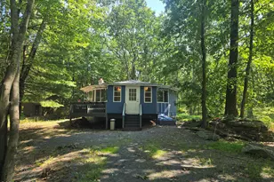 127 Longridge Dr, Hawley, PA 18428 - Photo 1