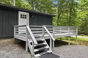 182 Robin Way, Lackawaxen, PA 18435 - Photo 4