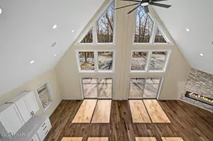 78 E Shore Dr, Hawley, PA 18428 - Photo 34