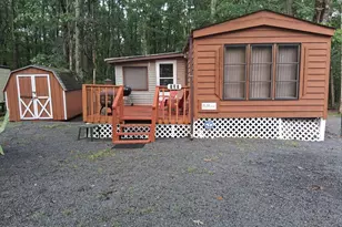 127 Arapajo Dr, Shohola, PA 18458 - Photo 1