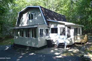 121 Ledge View Dr, Hawley, PA 18428 - Photo 2